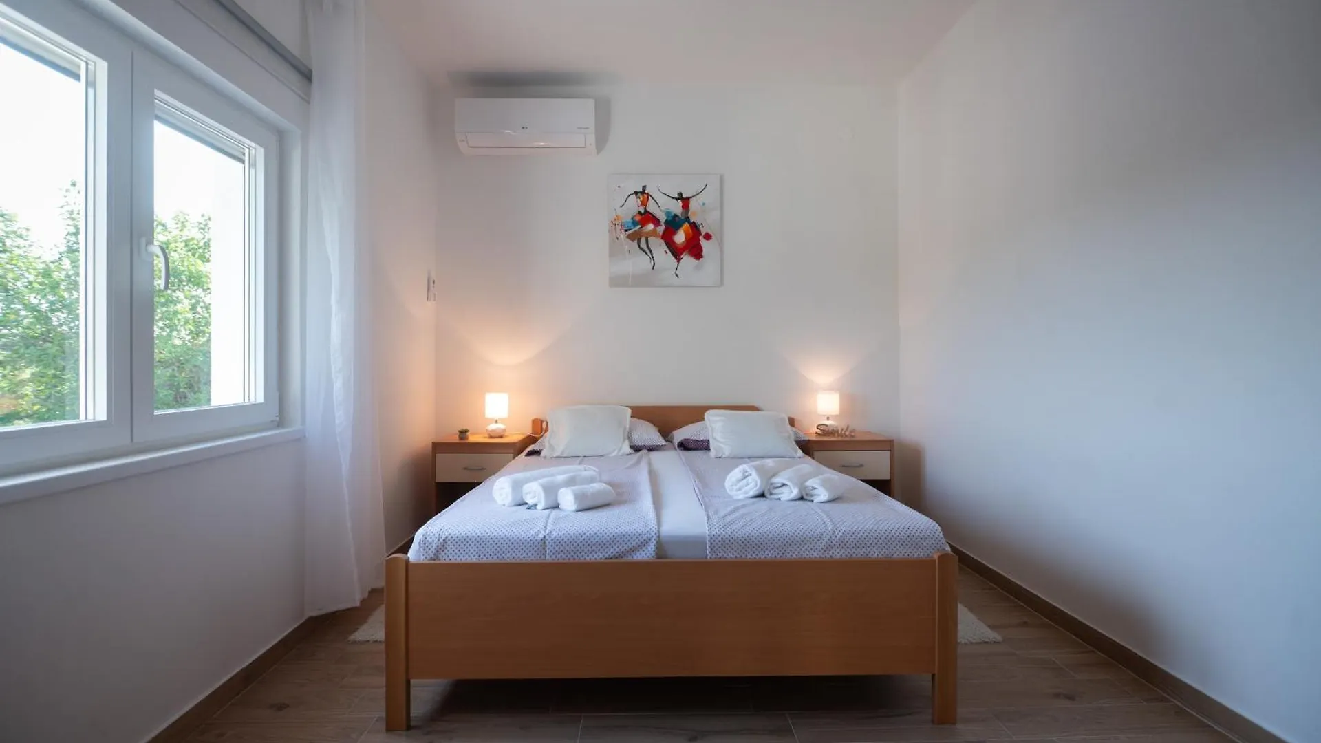 Holiday Home Lantina with pool Pridraga
